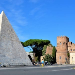 Sehenswürdigkeiten Rom Pyramide